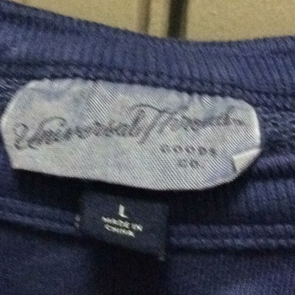 Universal Thread - Picture 6 of 6